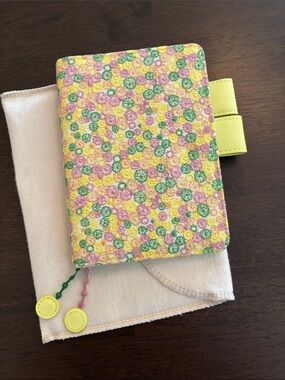 Hobonichi A6 Original Cover 2026 - minä perhonen: skyful (Yellow) - A6 New